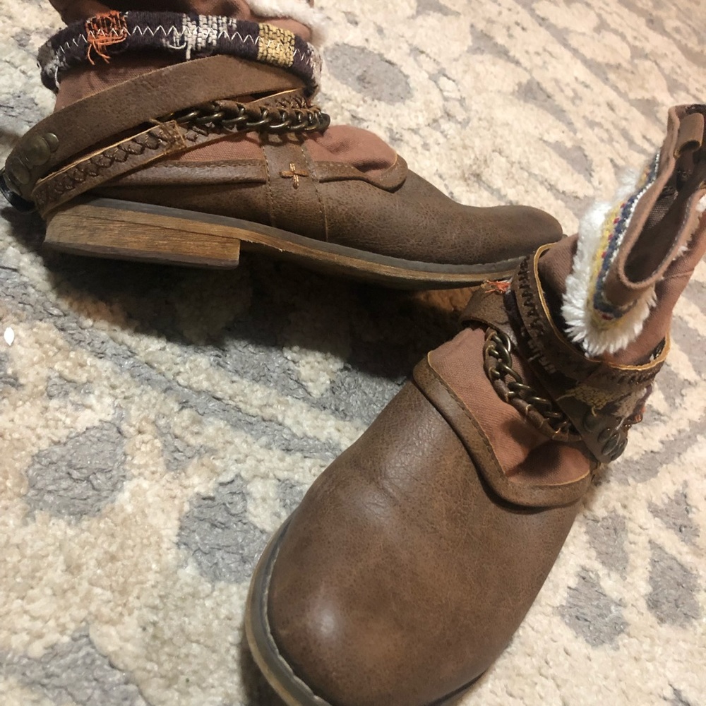Brown boho booties - Picture 4 of 8